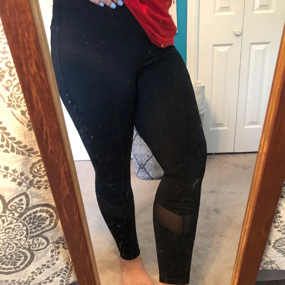 Athletic leggings